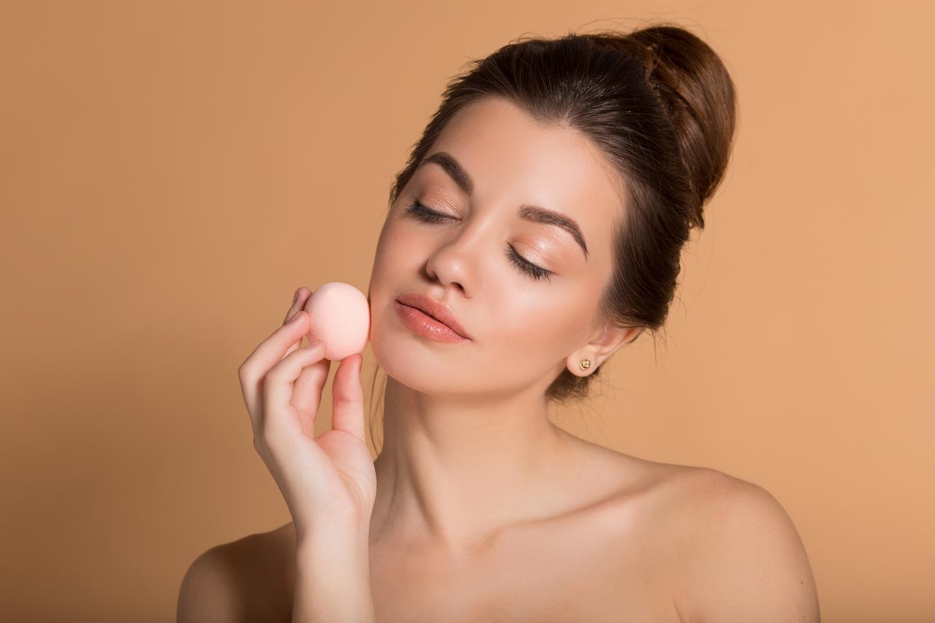 Mineral makeup and foundation can be beneficial for any skin type