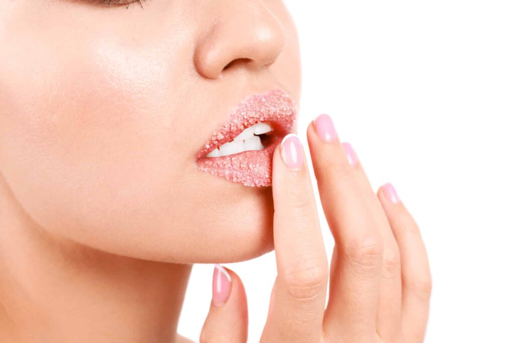 11 Ways To Make Your Own DIY Lip Mask