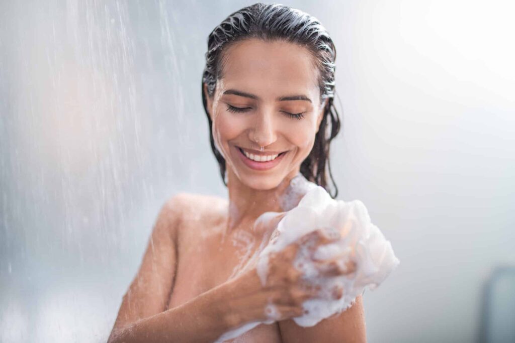 Which is better moisturizing body wash or spray body lotion