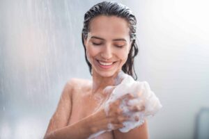 Which is better moisturizing body wash or spray body lotion