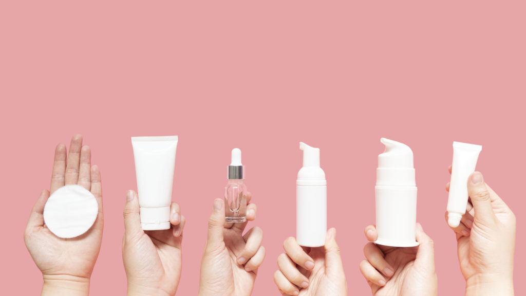 hands-holding-face-moisturizers-creams-lotions-viviane-woodard-beauty-products.jpeg
